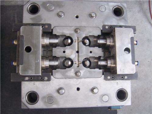 科翔模具告訴您，如何提高模具零配件加工質量？